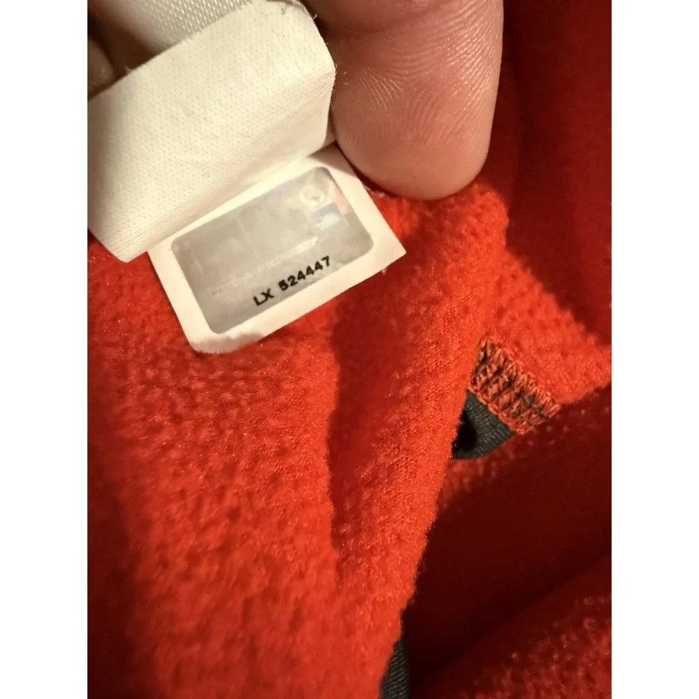 The North Face Flashdry MensTop Large Red 1/4 Zip Pullover Lightweight Thumbloop